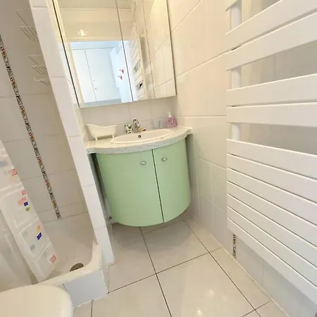 Apartment 106, Port Venus Au Village Naturiste